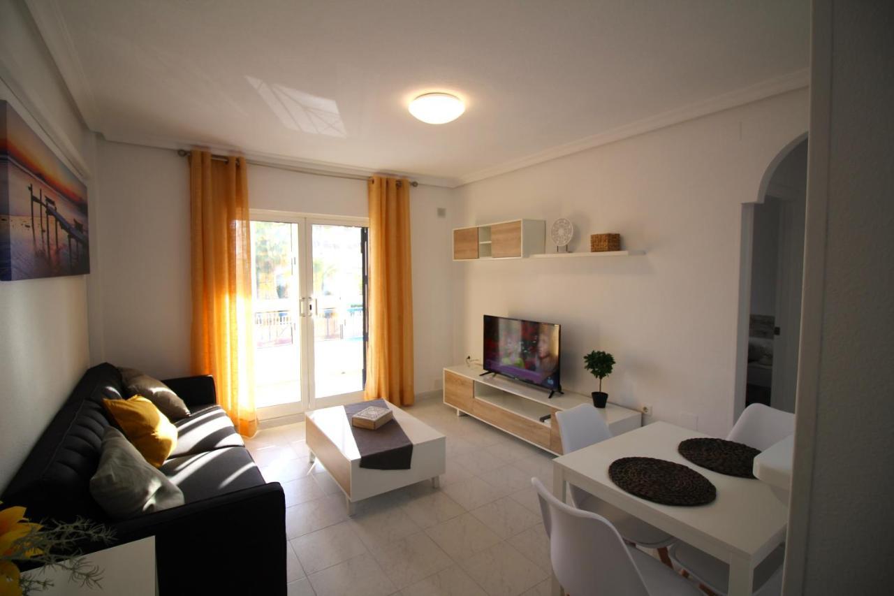 Apartamento Con Piscina En Urbanizacion Parquemar, La Mata, Torrevieja Aq-153 La Mata (Torrevieja) Luaran gambar